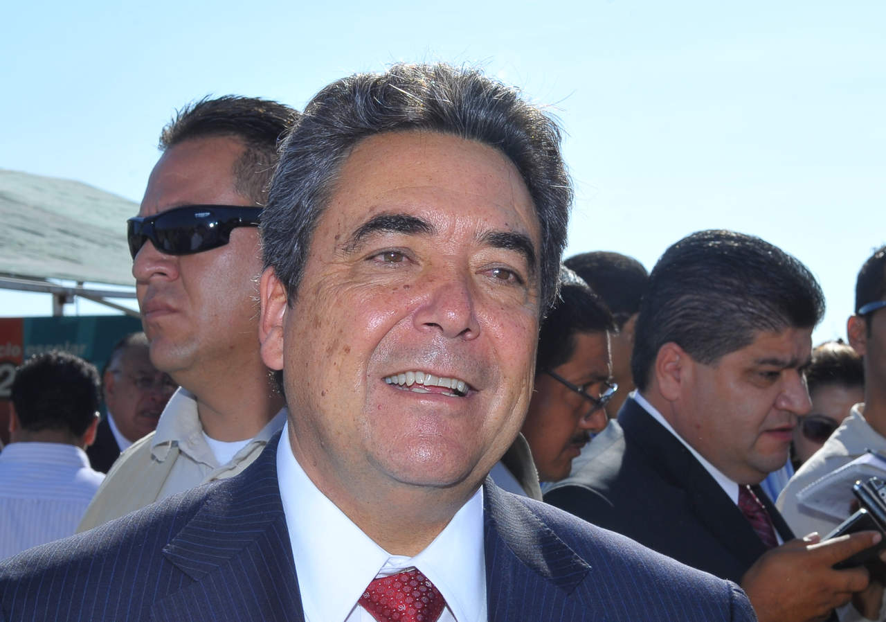 Hospitalizan al exgobernador Jorge Torres tras infarto