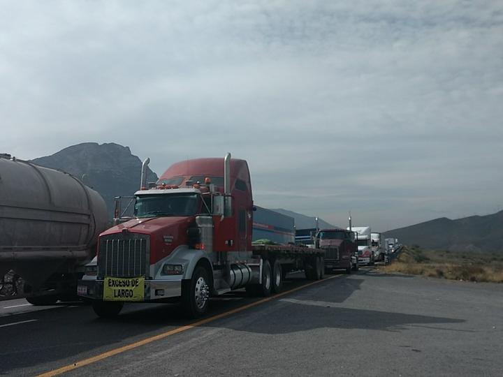 Sin planes de infraestructura en carretera Monterrey - Saltillo