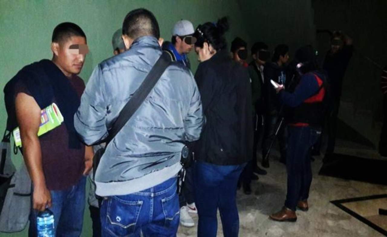 Encuentran hacinados a 45 migrantes en hotel de Tamaulipas