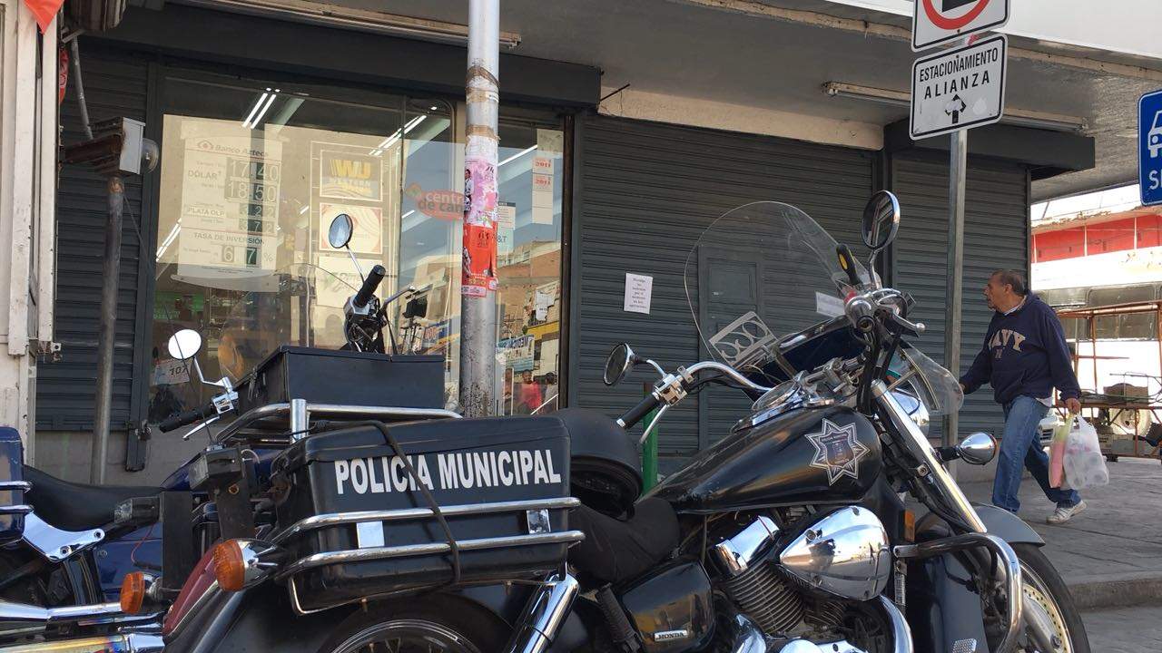 Roban tienda de blancos en Torreón; ingresaron por los ductos