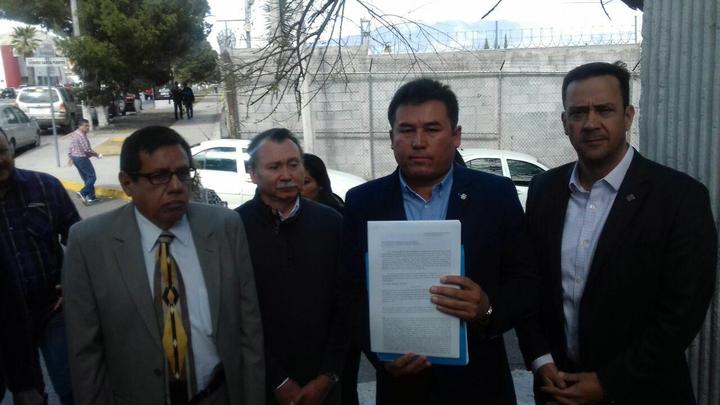 Denuncia alcalde de General Cepeda irregularidades en pasada administración