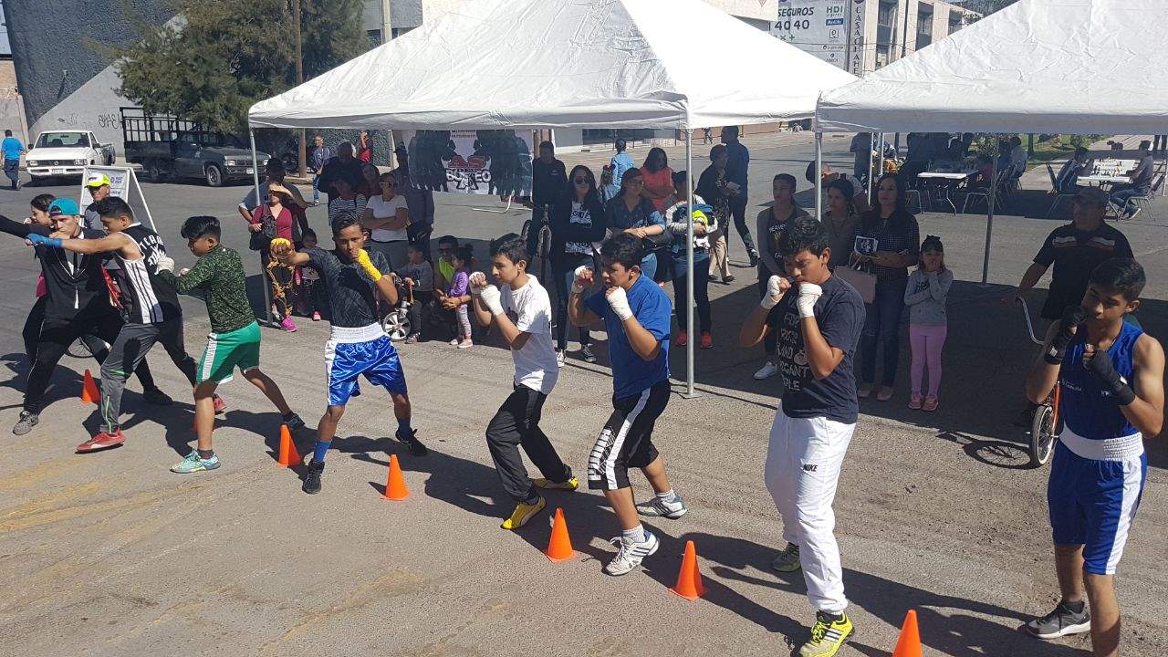 Celebran con deportes a niños en Paseo Colón