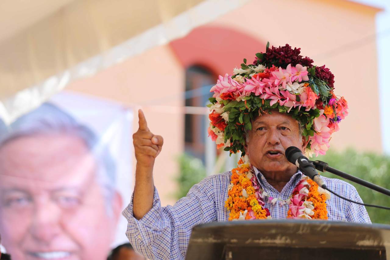 Mejoraré escuelas rurales: López Obrador
