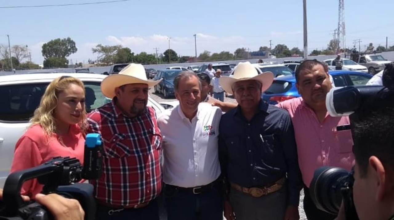 Meade visita Matamoros; empleados municipales asisten en horario de trabajo