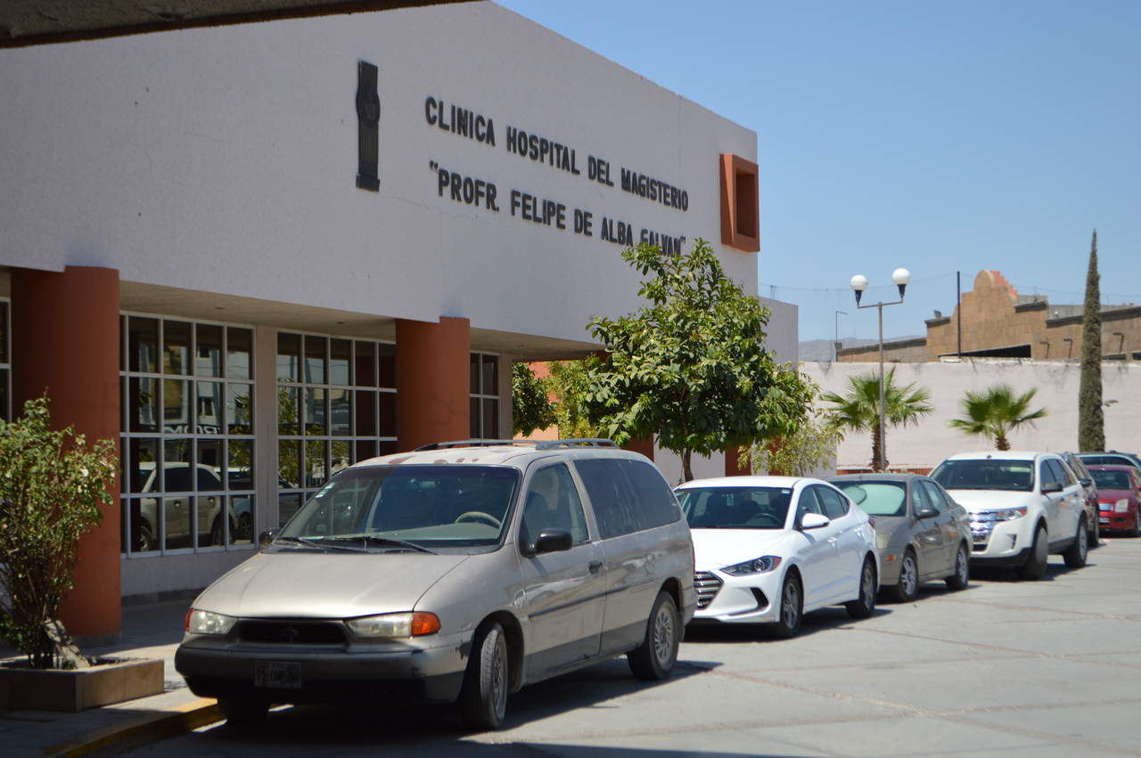 Exigen mejora a servicio médico del magisterio en Coahuila