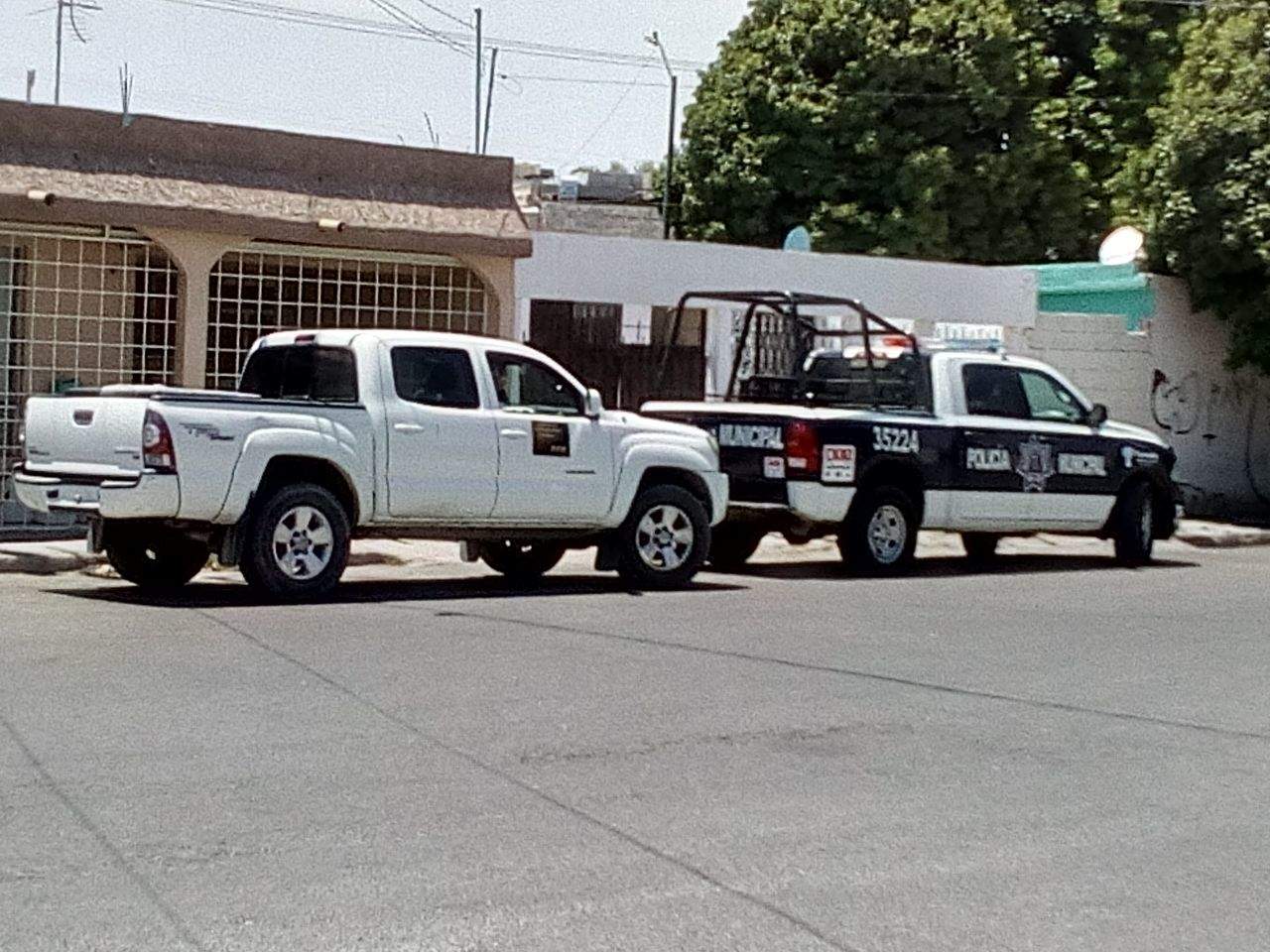 Despojan hombres armados de su camioneta a una persona en colonia El Tajito