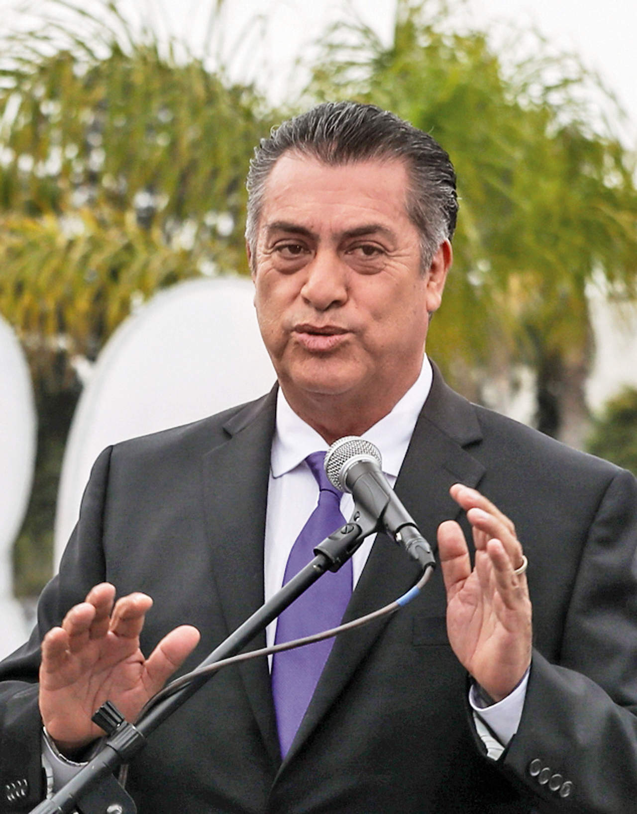 'El Bronco' llega a Mérida para participar en debate