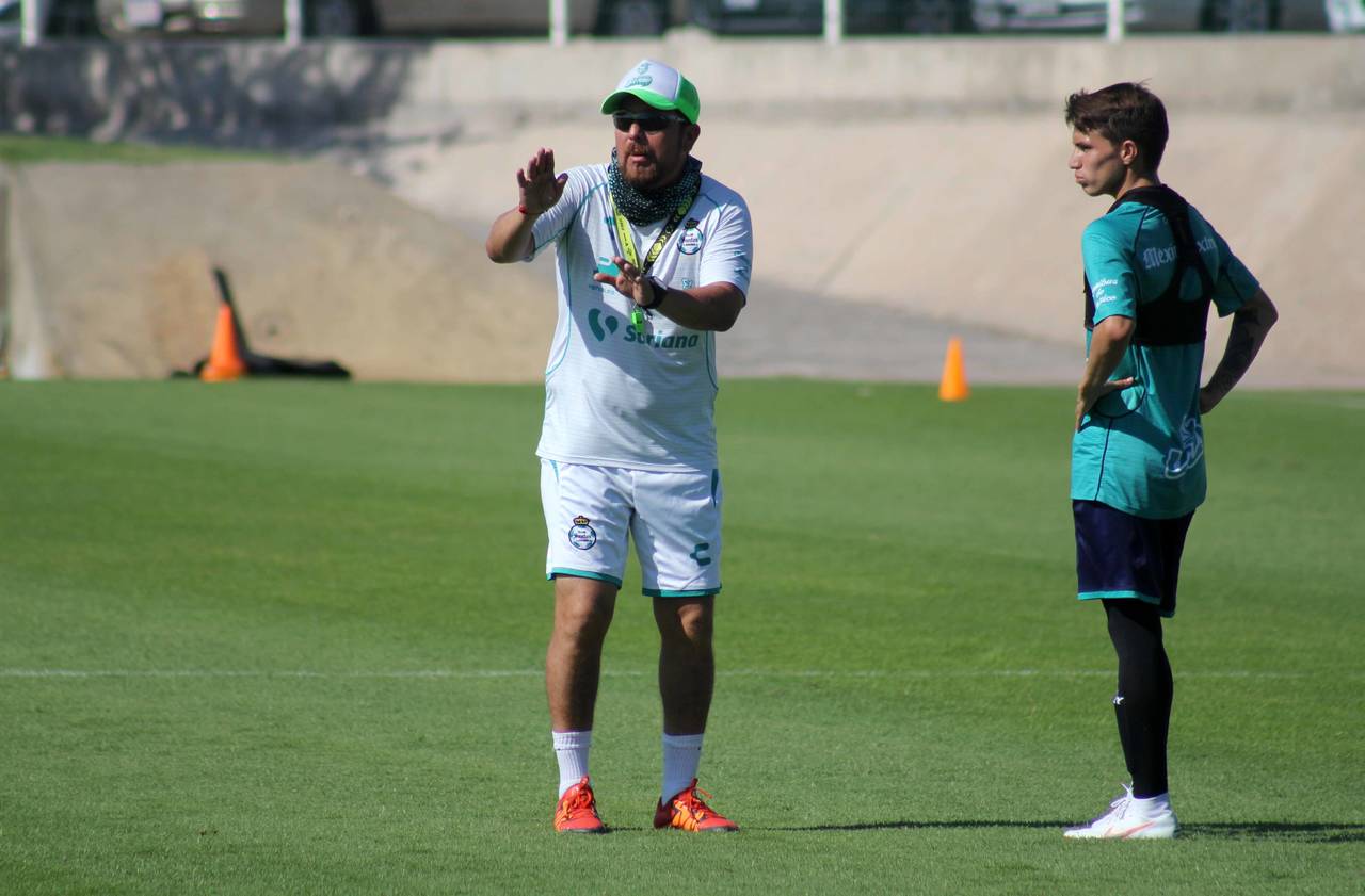 Omar Tapia, nuevo DT de Santos Sub20