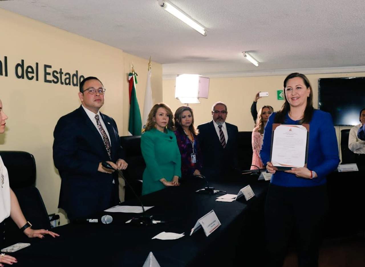 Dan constancia a Erika Alonso como gobernadora electa de Puebla