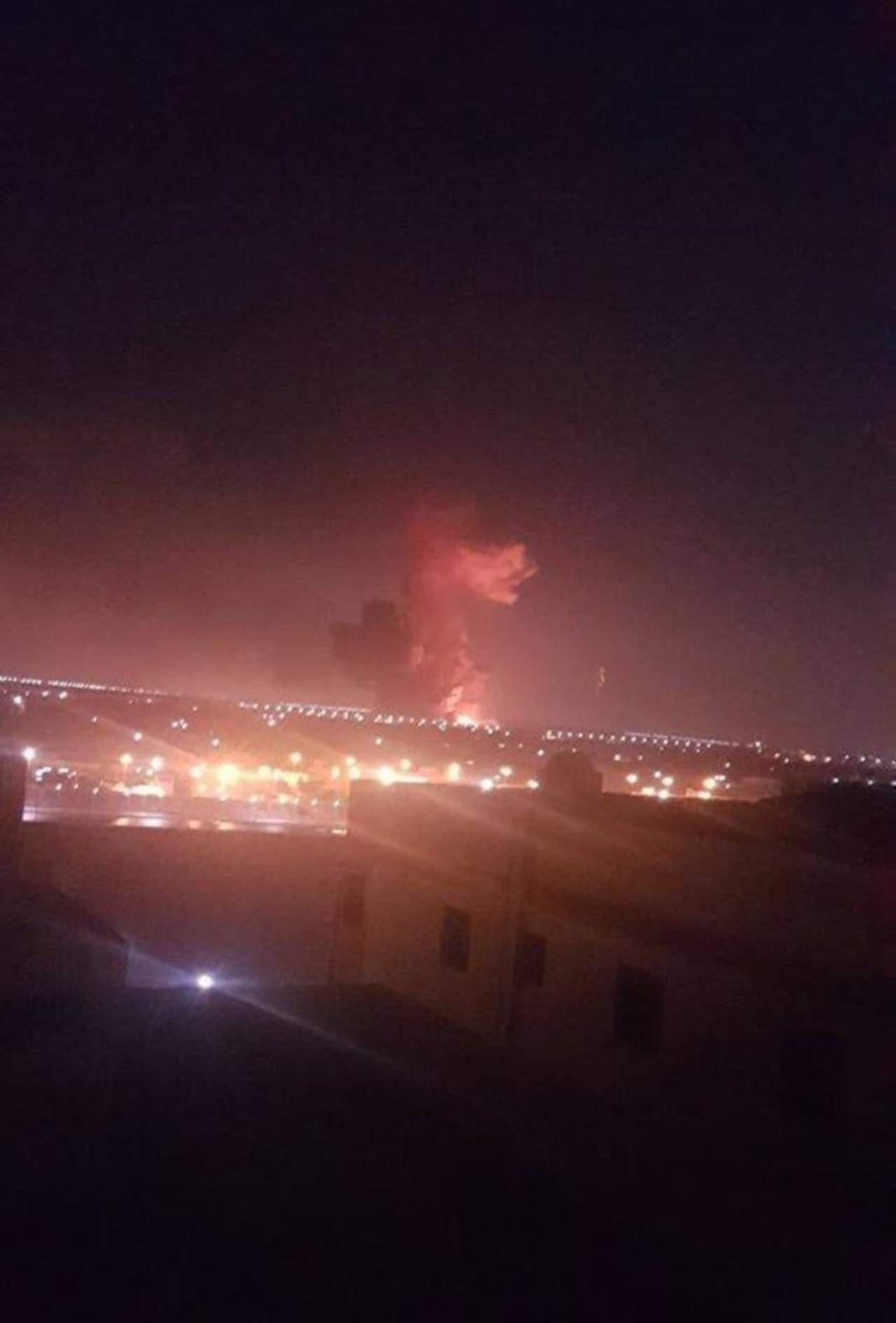 Explota estación militar cerca del aeropuerto de El Cairo