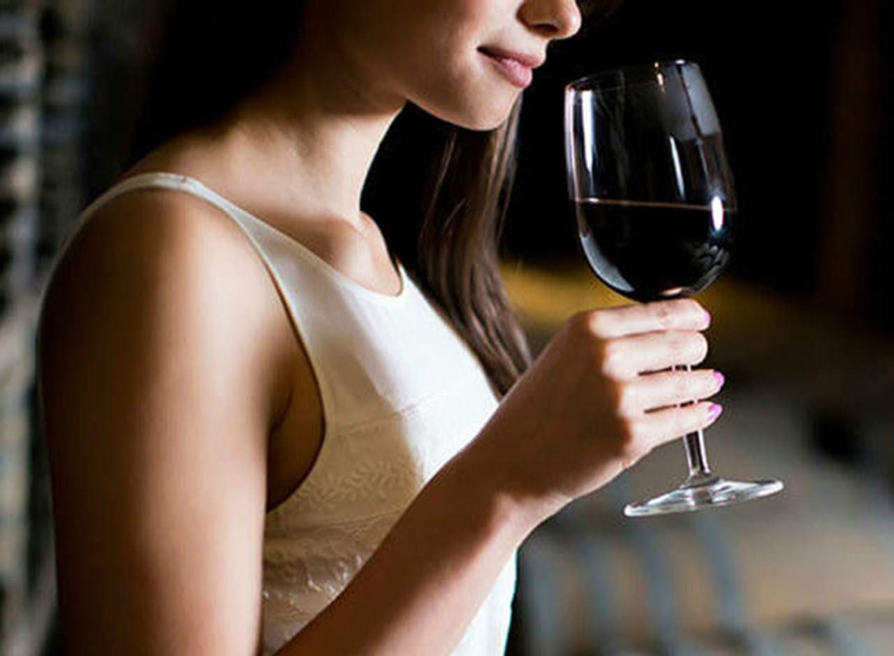 Perder peso tomando vino