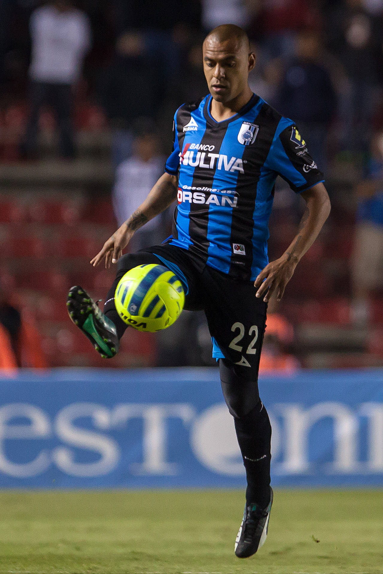 Édgar Pacheco llega al futbol de Azerbaiyán