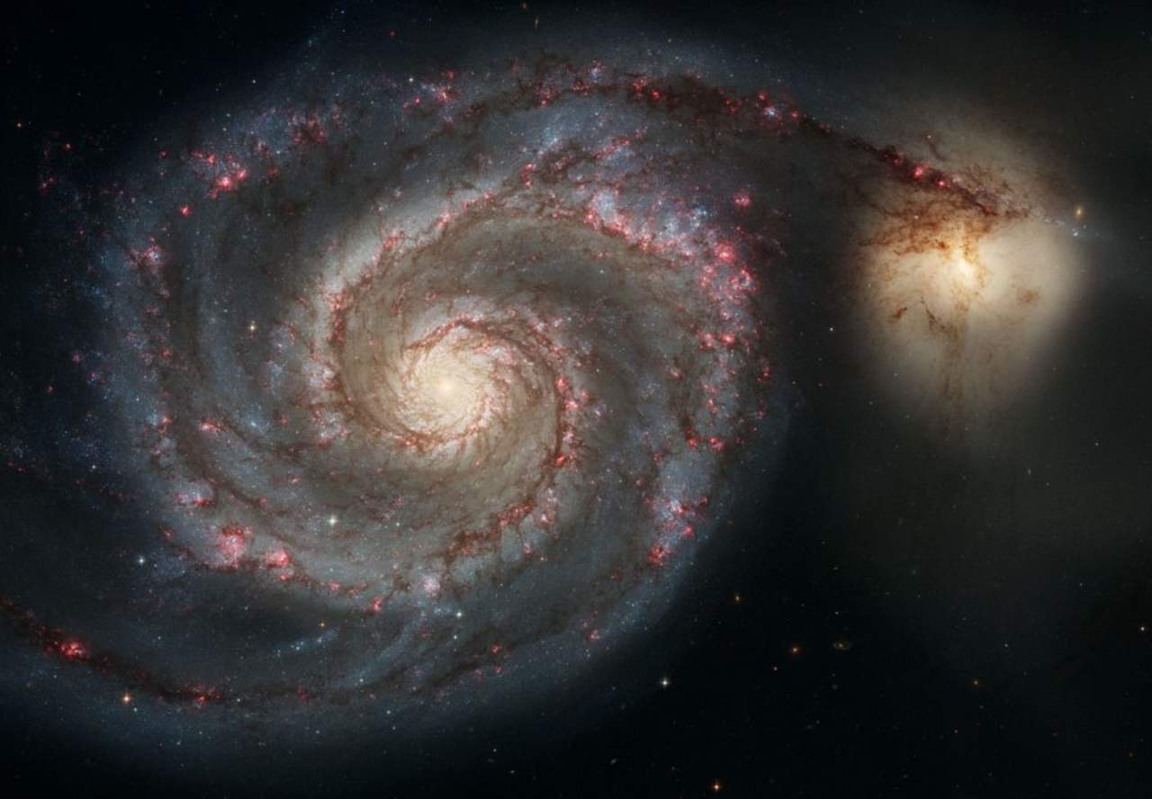 Hubble muestra imagen de la galaxia Remolino