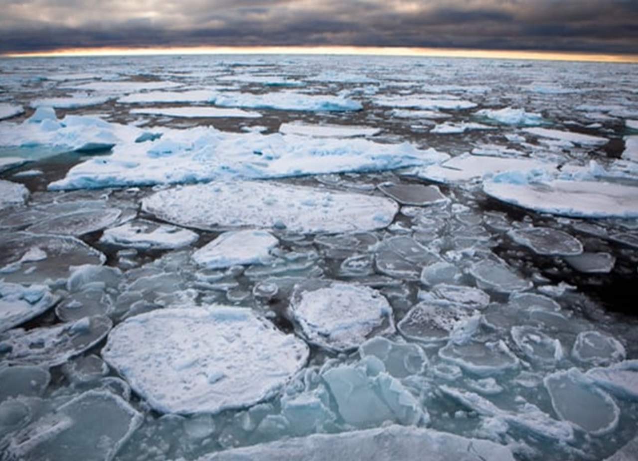 El hielo marino más grueso del Ártico comienza a romperse