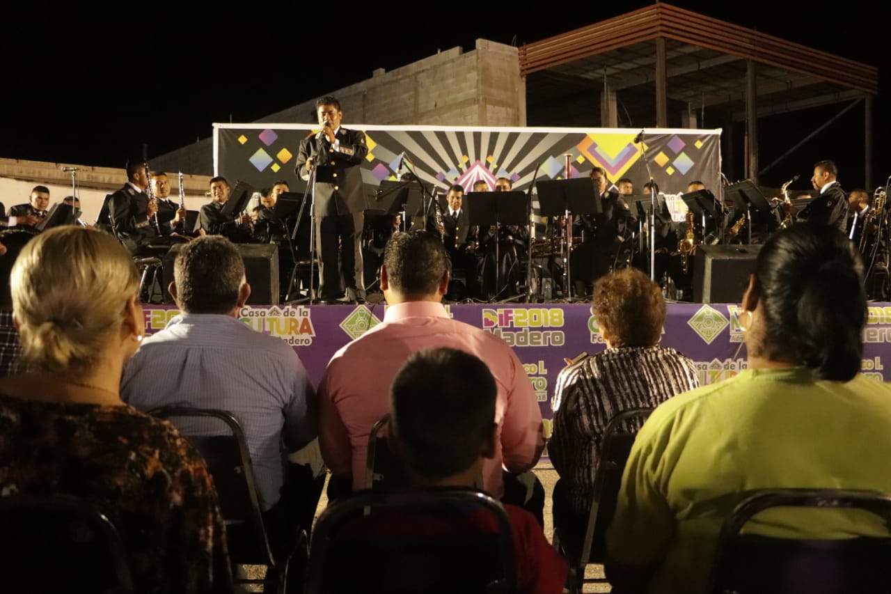 Ovacionan participación de Banda Sinfónica Militar, en la Feria de Madero