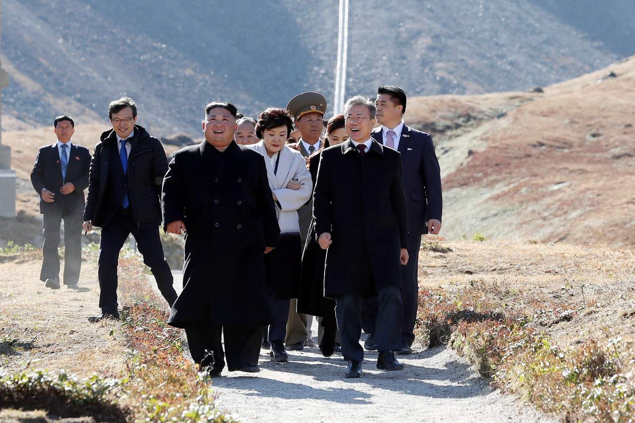 Líderes de ambas Coreas concluyen cumbre de tres días