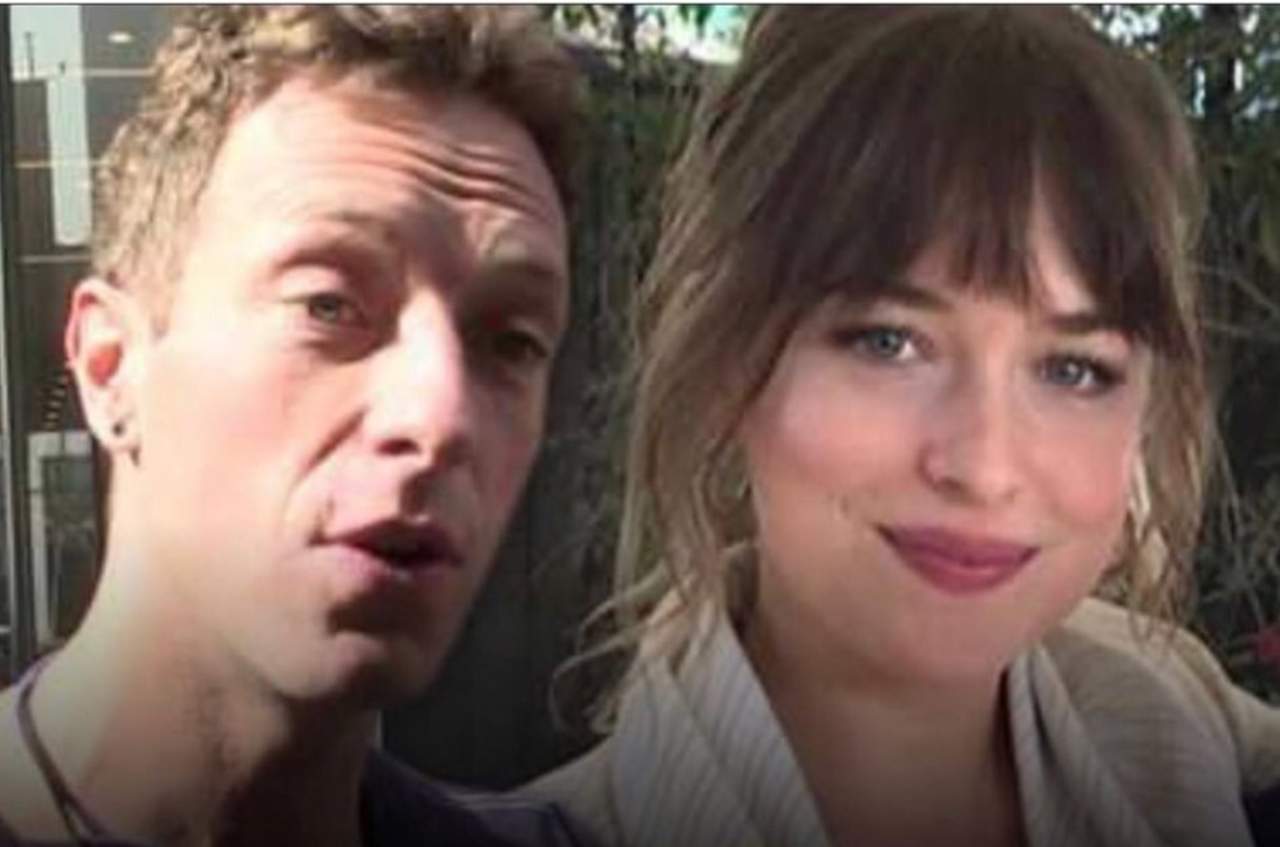 Dakota espera un bebé de Chris Martin