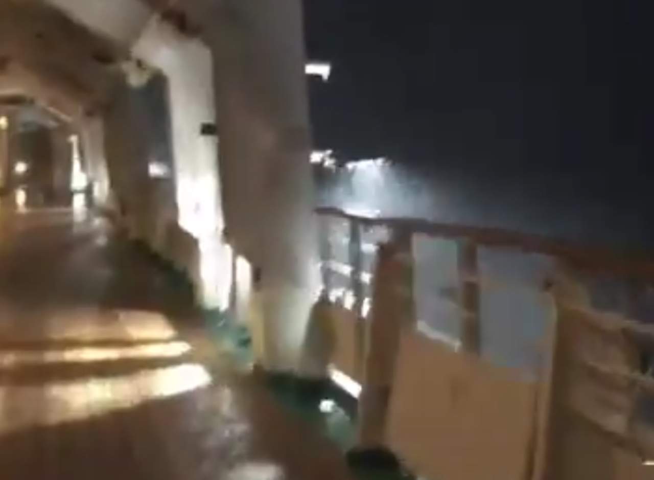 Así se vive el paso del huracán Michael desde un crucero