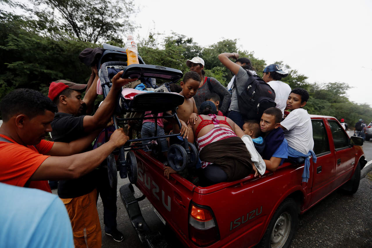 México fija medidas para ingreso de refugiados de la Caravana