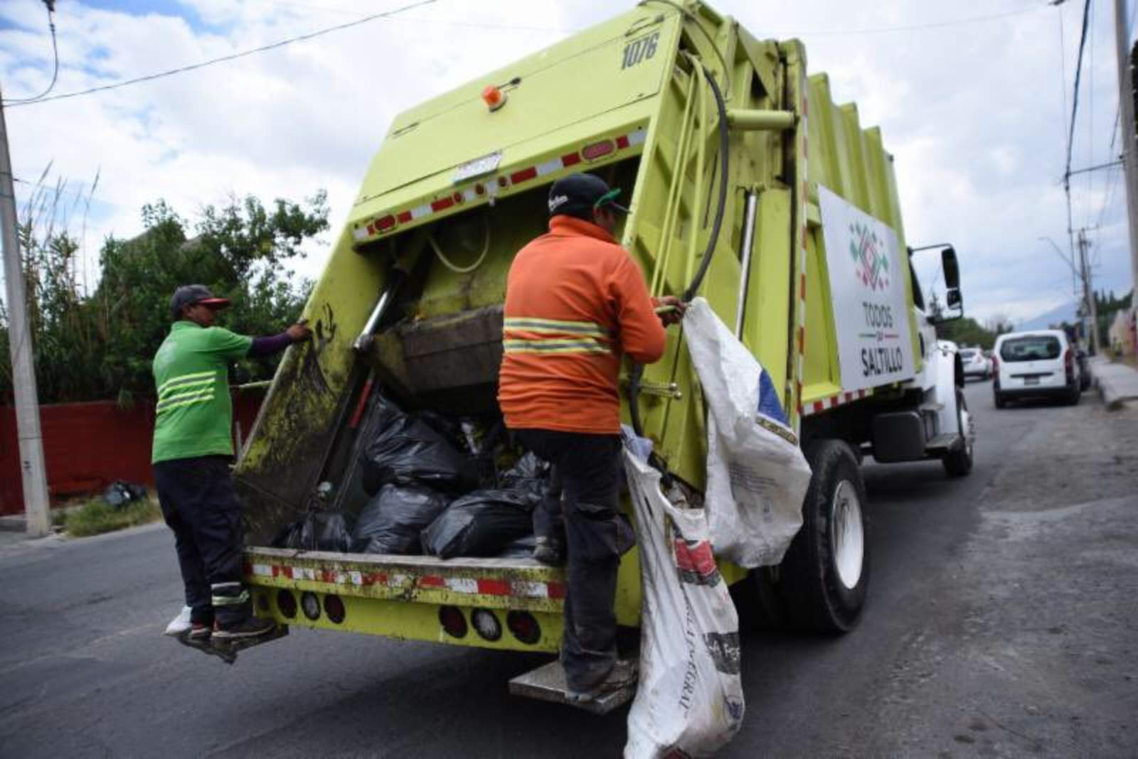 Por seguridad de trabajadores, suspenden recolección de basura en Saltillo