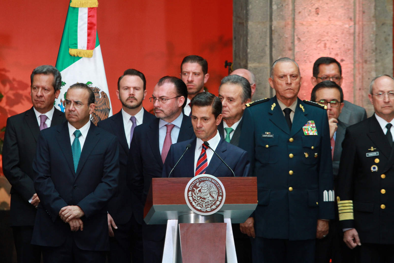 Retiran escoltas al gabinete de Peña Nieto
