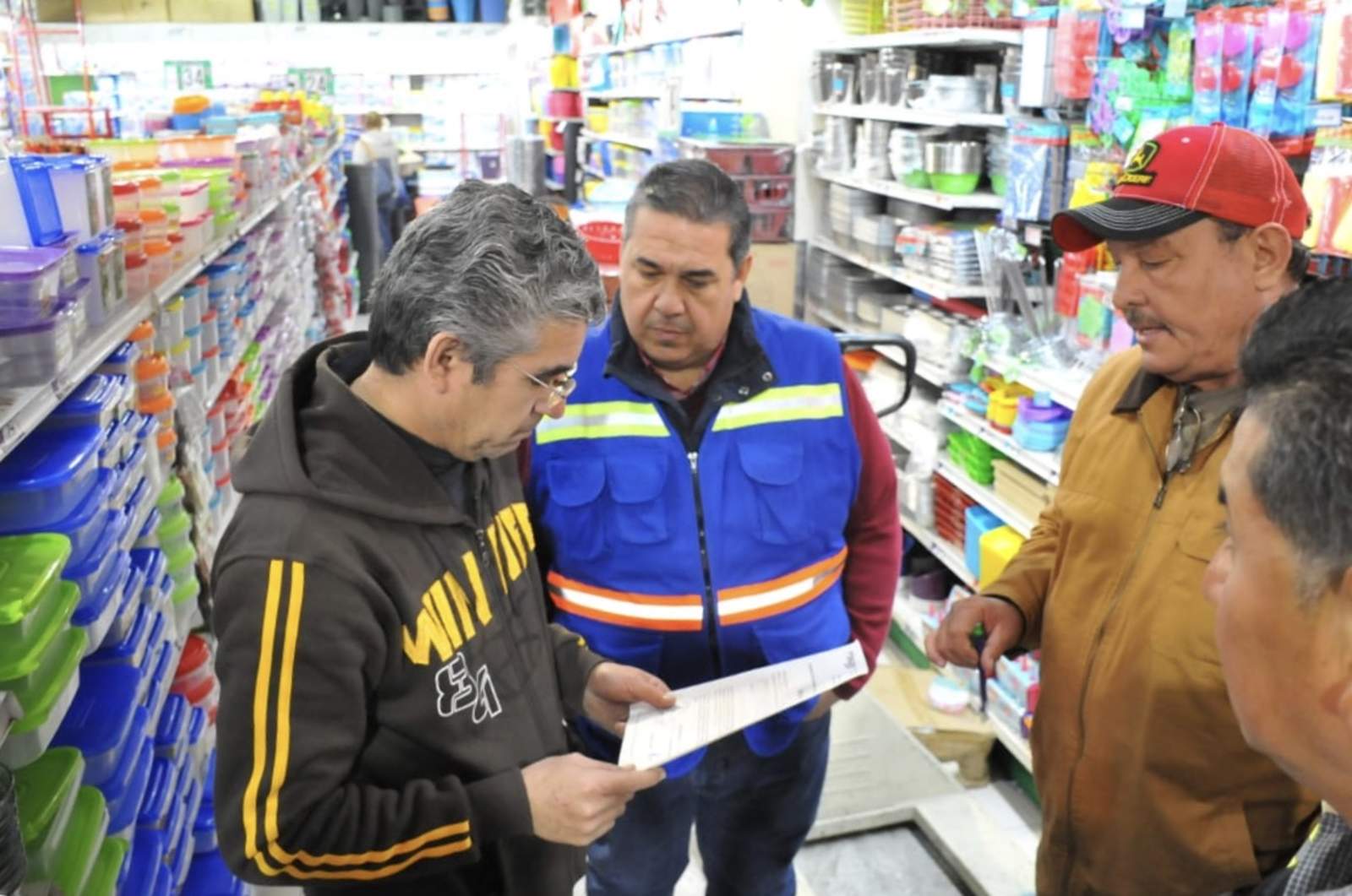 Multan a tienda en Monclova y advierten posible clausura