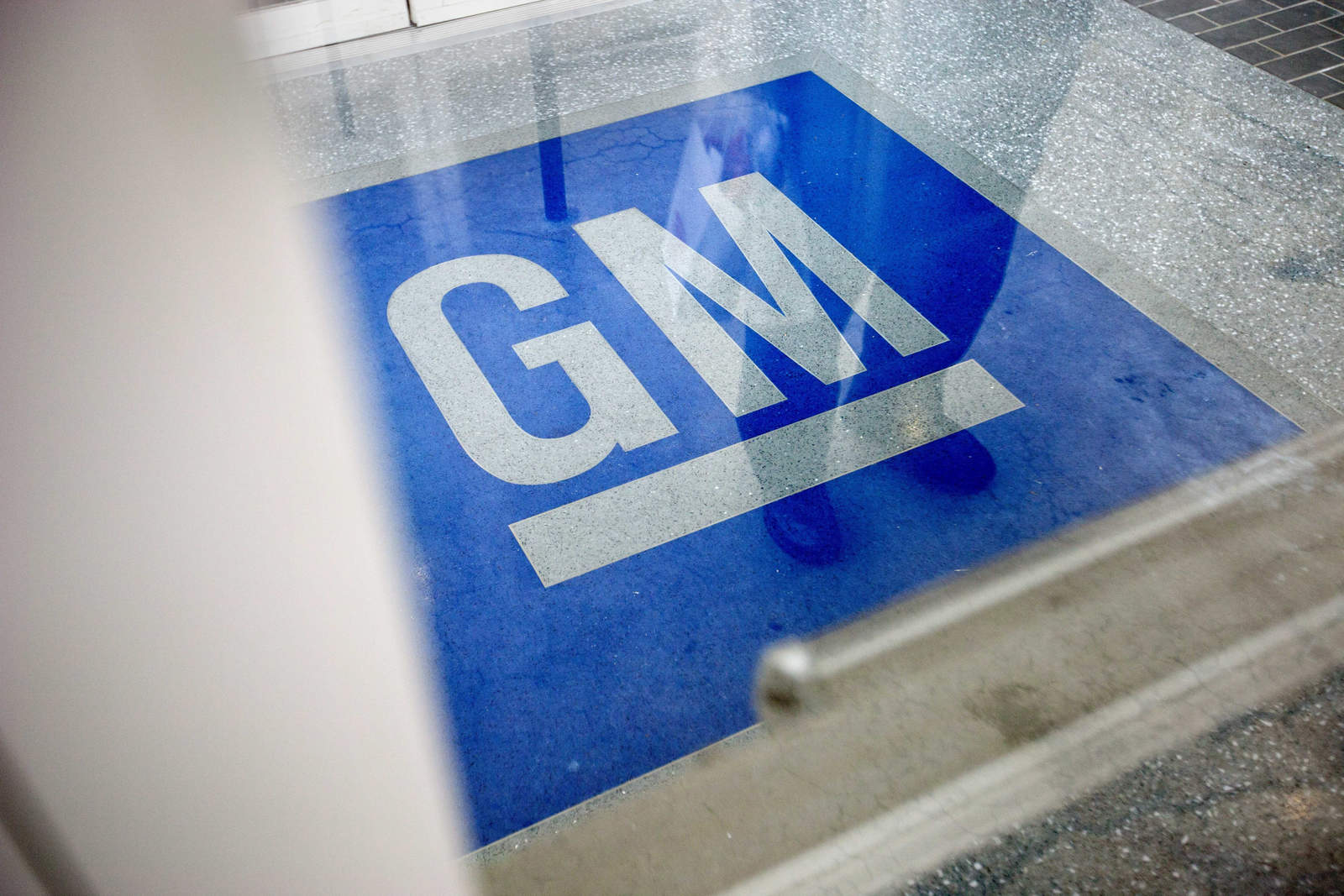 Trudeau y Trump hablan sobre cierre de plantas de General Motors
