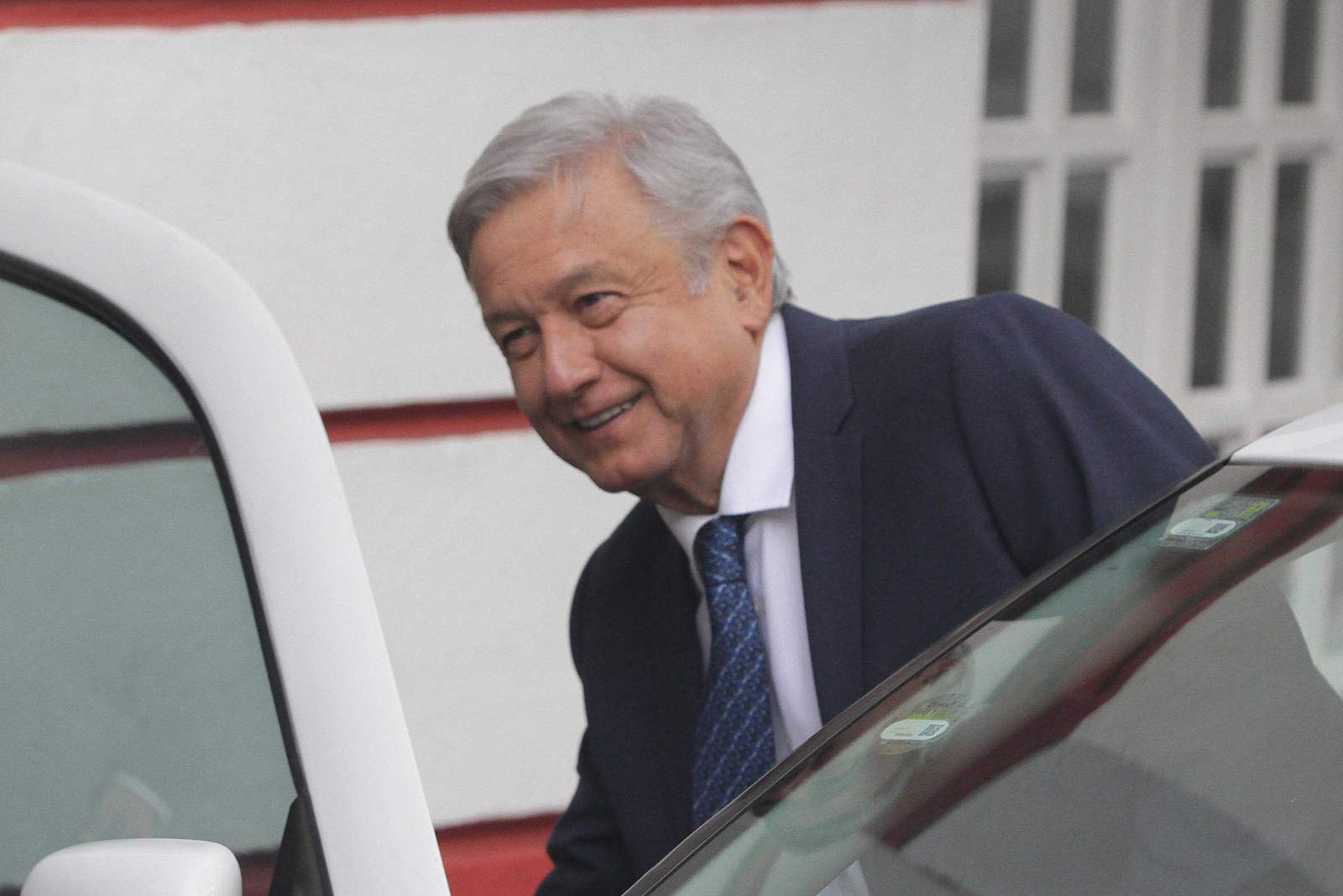En toma de posesión, Obrador recibirá Bastón de Mando de indígenas