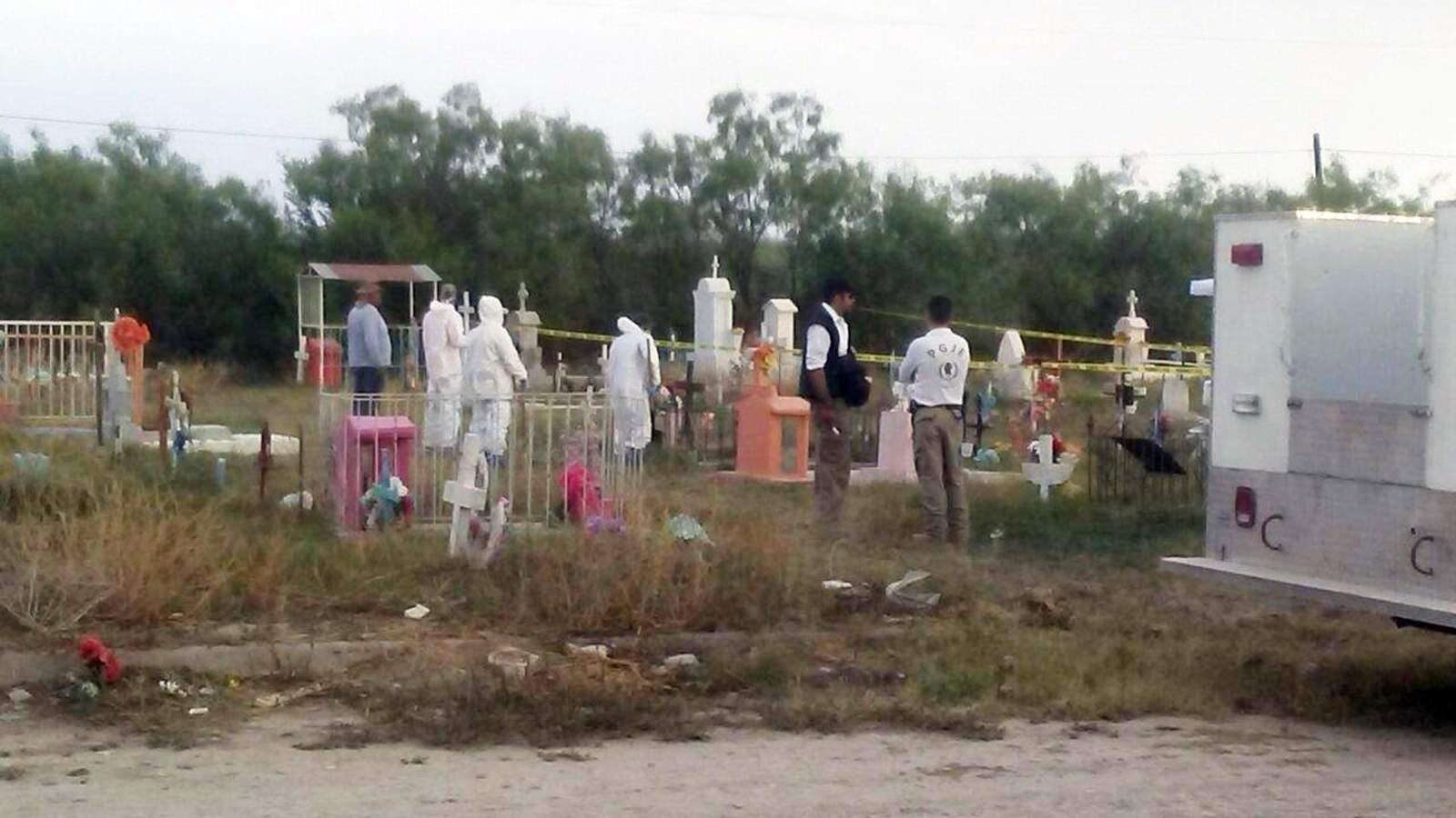 Han identificado 7 personas tras exhumaciones en Coahuila