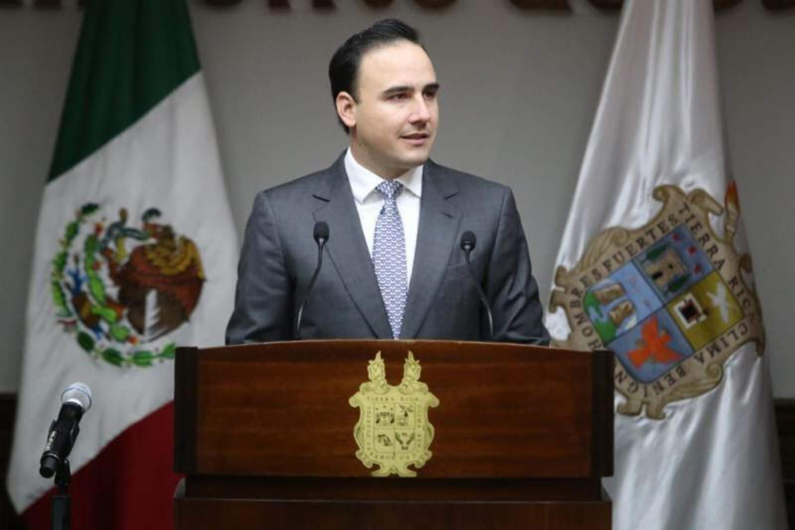 Manolo Jiménez entrega Informe de Gobierno a Cabildo