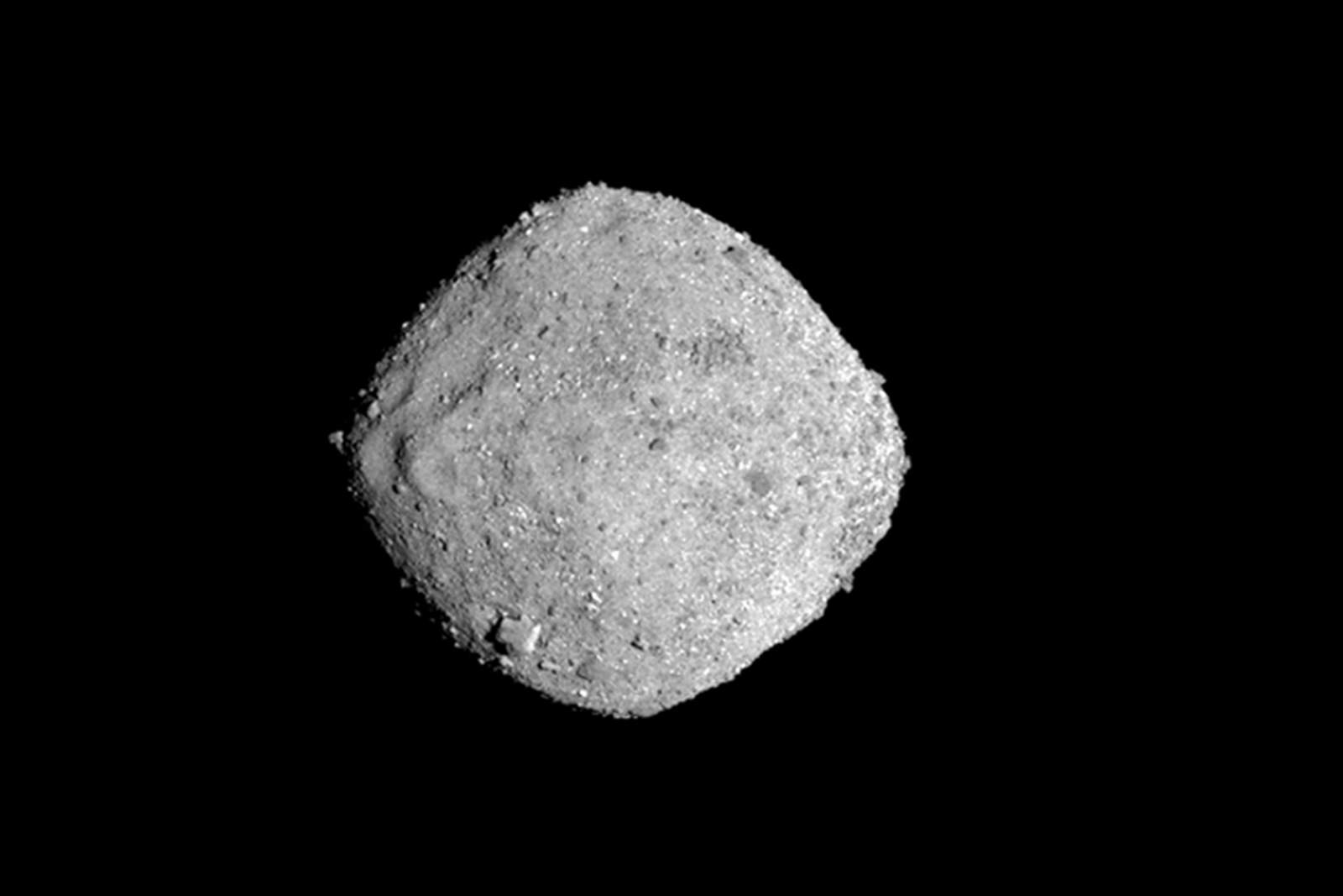 Descubren agua en el asteroide Bennu