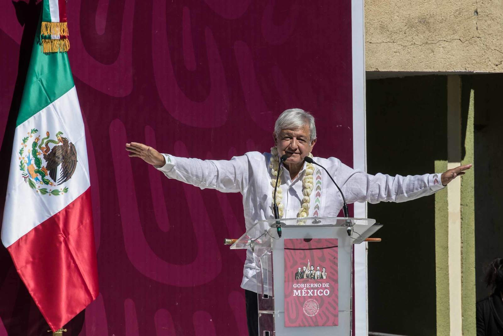 López Obrador presenta el Plan Carretero Nacional