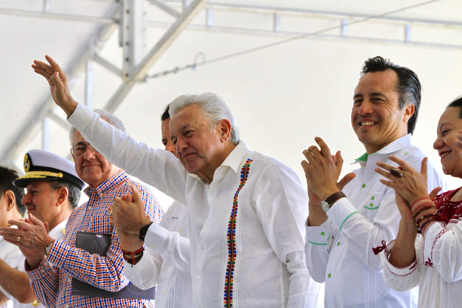 AMLO anuncia plan de desarrollo para Istmo de Tehuantepec