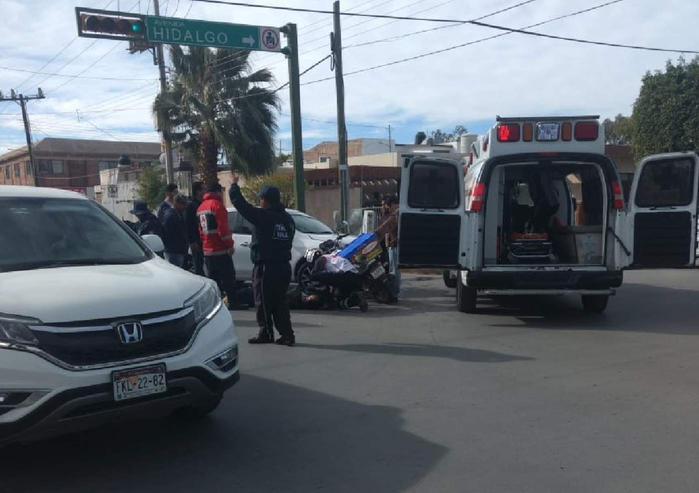 Accidente en Torreón deja un motociclista lesionado