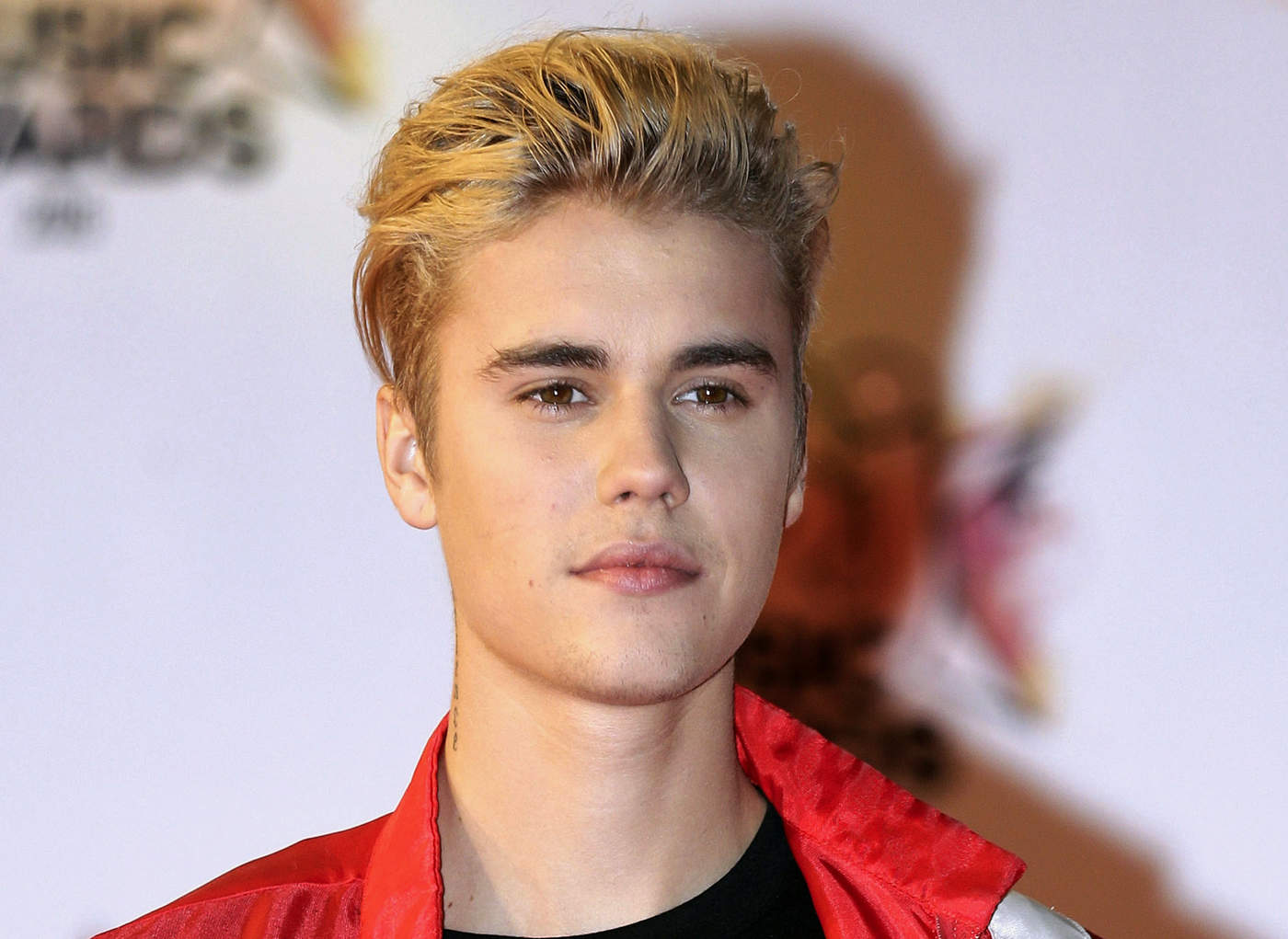 Nuevo tatuaje de Justin Bieber causa polémica en redes