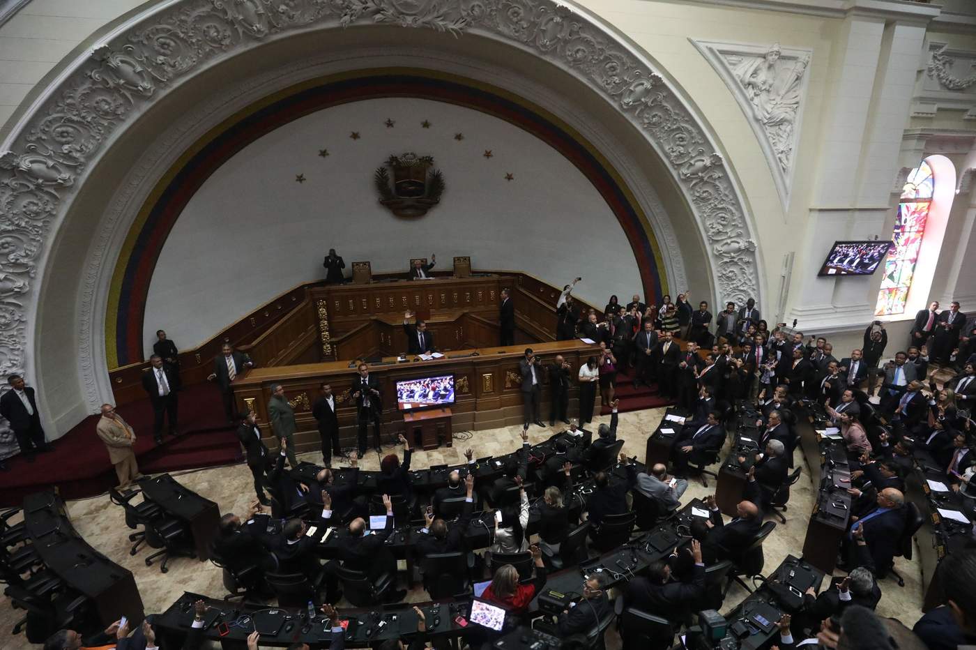 Parlamento es la única institución legítima en Venezuela: EU