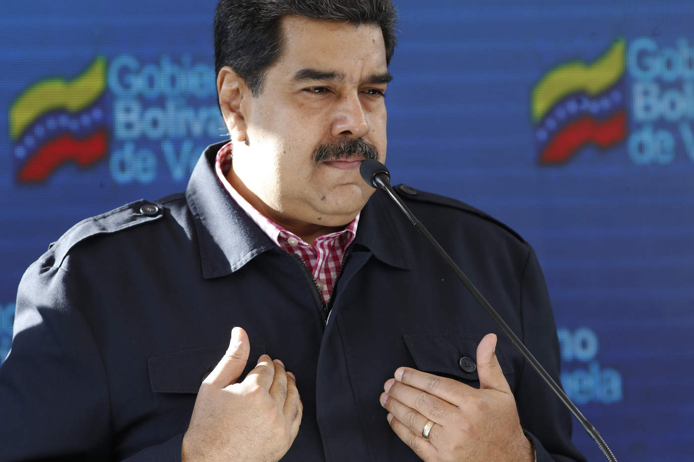 Maduro responderá 'recíprocamente' a quienes no reconozcan su mandato