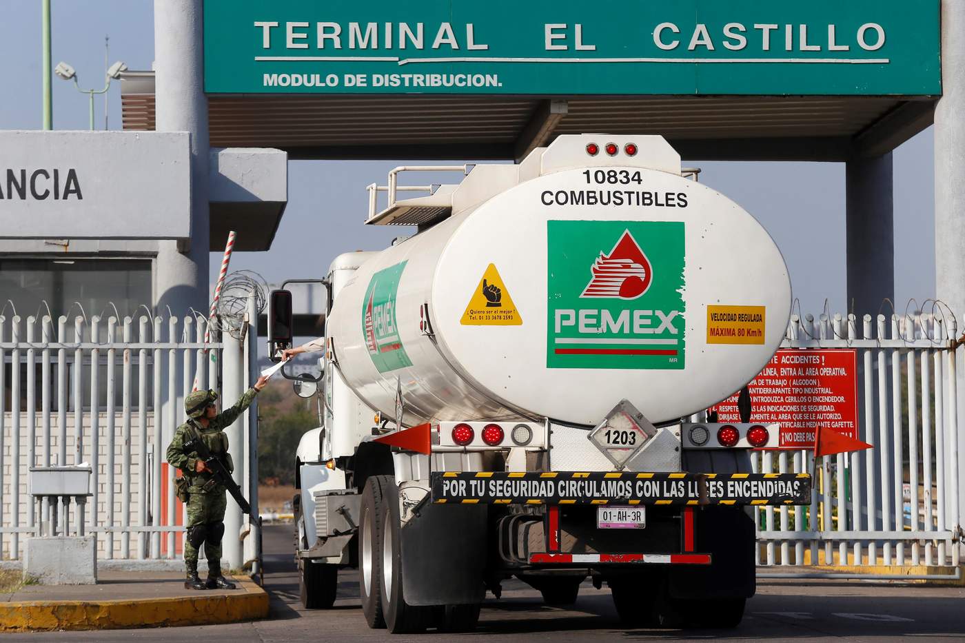 'Pemex no dio estadísticas' dice reportero del WSJ a AMLO