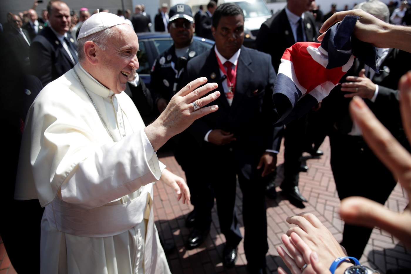Papa Francisco evita pronunciarse sobre Venezuela