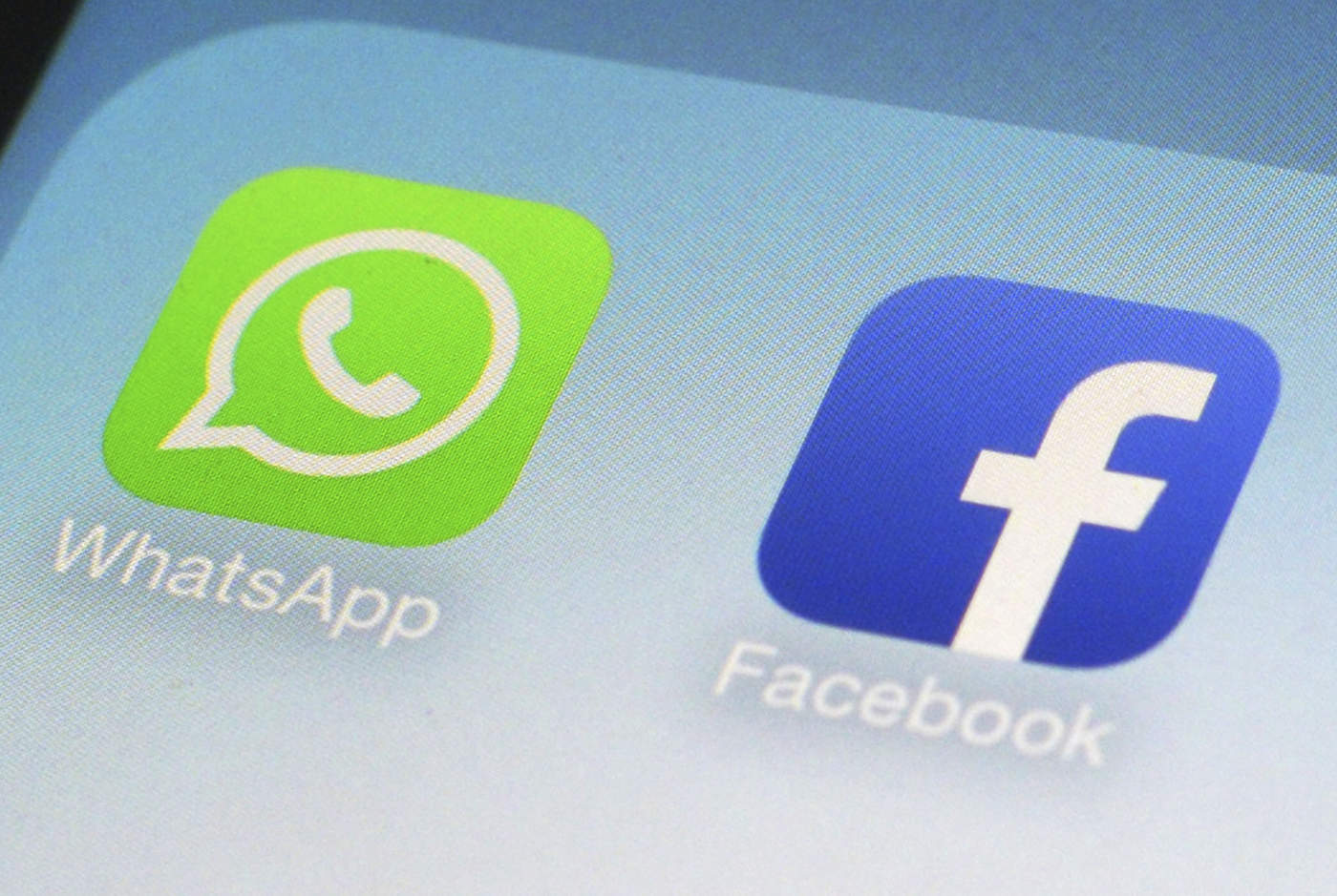 Zuckerberg planea integrar Facebook, Instagram y WhatsApp