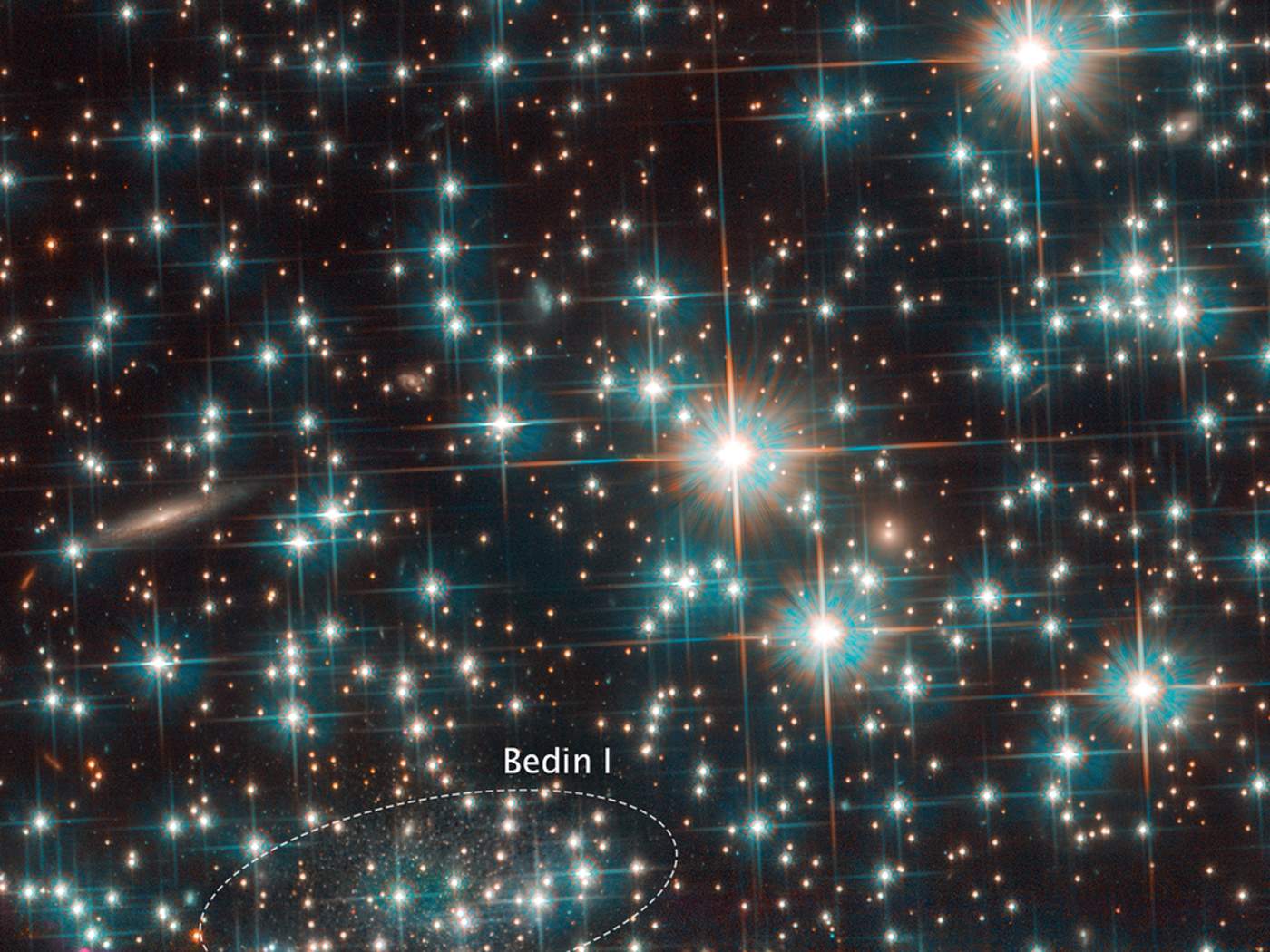 Hubble descubre accidentalmente una nueva galaxia