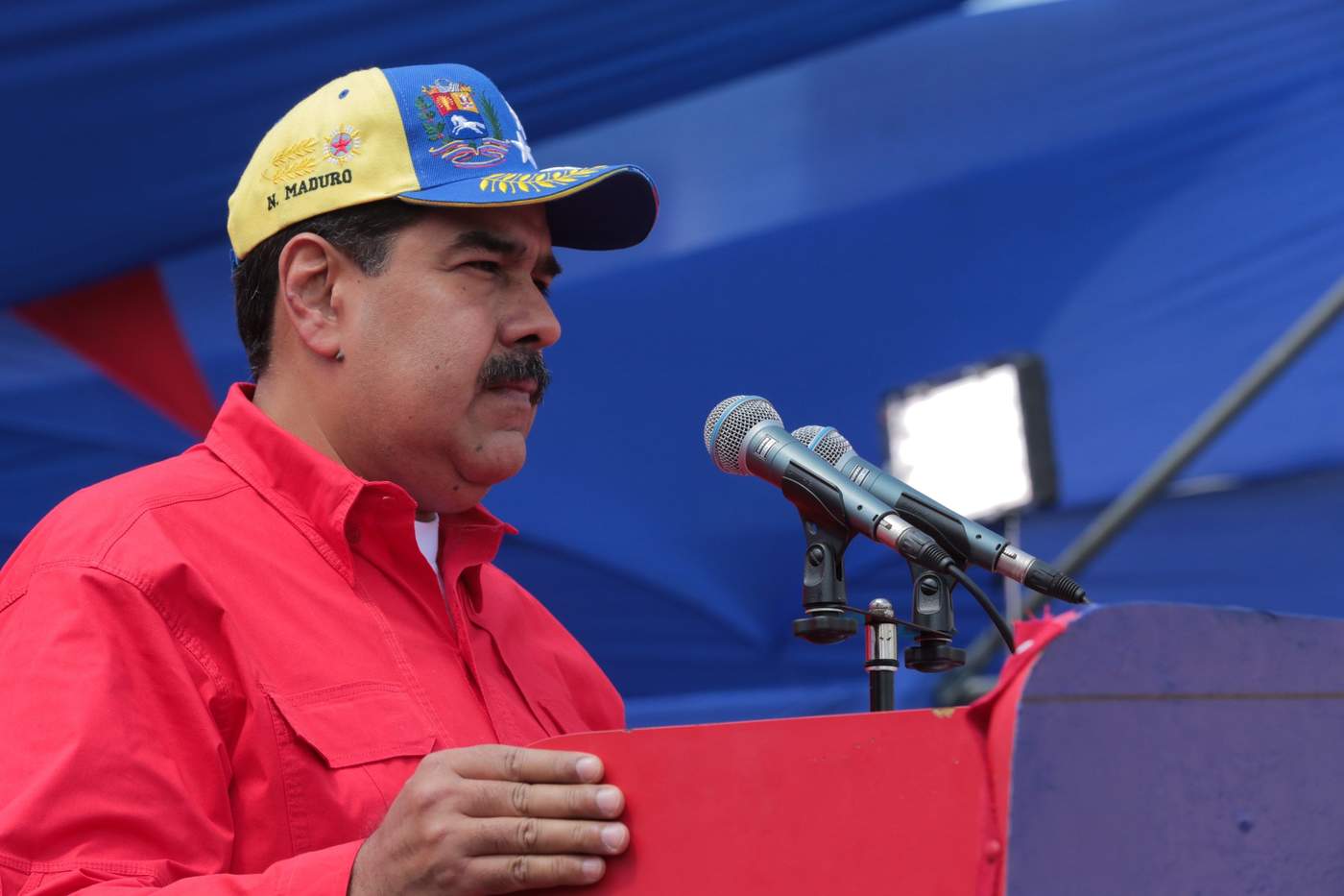 Llama Maduro decidir entre 'ser Patria o ser colonia'