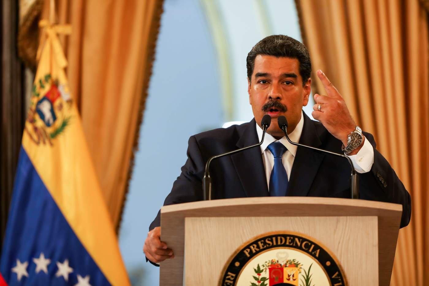 Alto oficial de la fuerza armada venezolana desconoce a Maduro