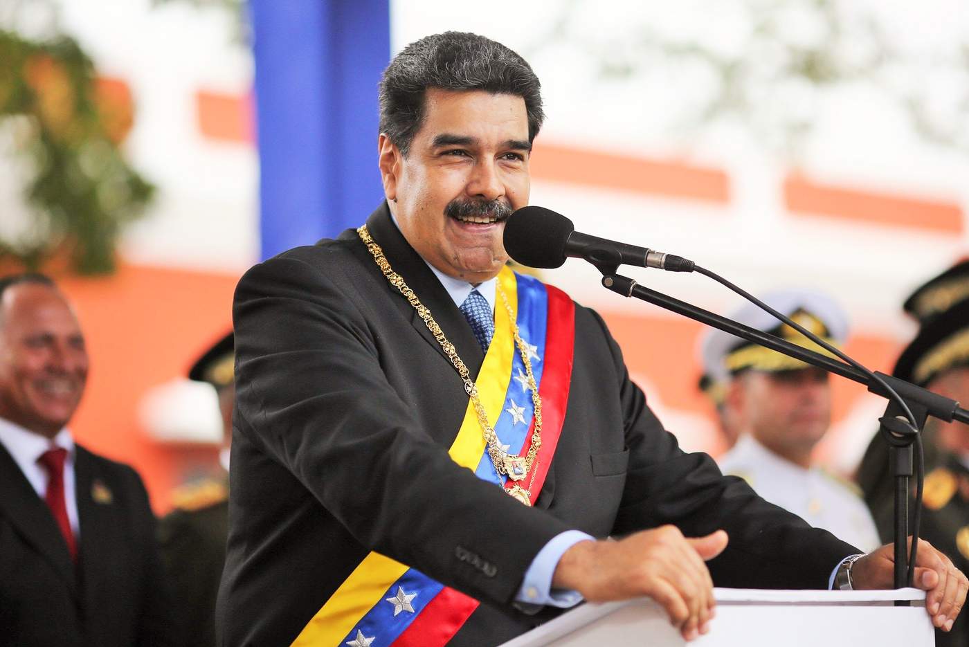 Maduro anuncia el cierre de la frontera con Brasil por tiempo indefinido