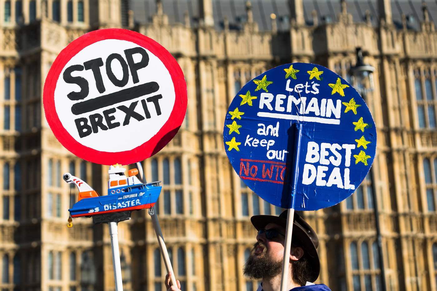 Unión Europea sugiere a May empezar a pensar en retrasar el 'Brexit'