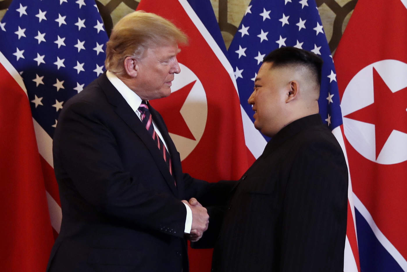 Se reúnen Trump y Kim Jong-un