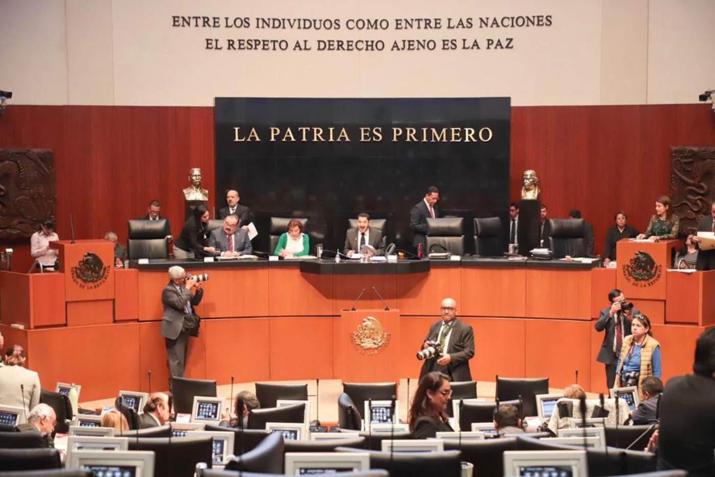 En el Senado, Morena avala ternas de candidatos para la CRE