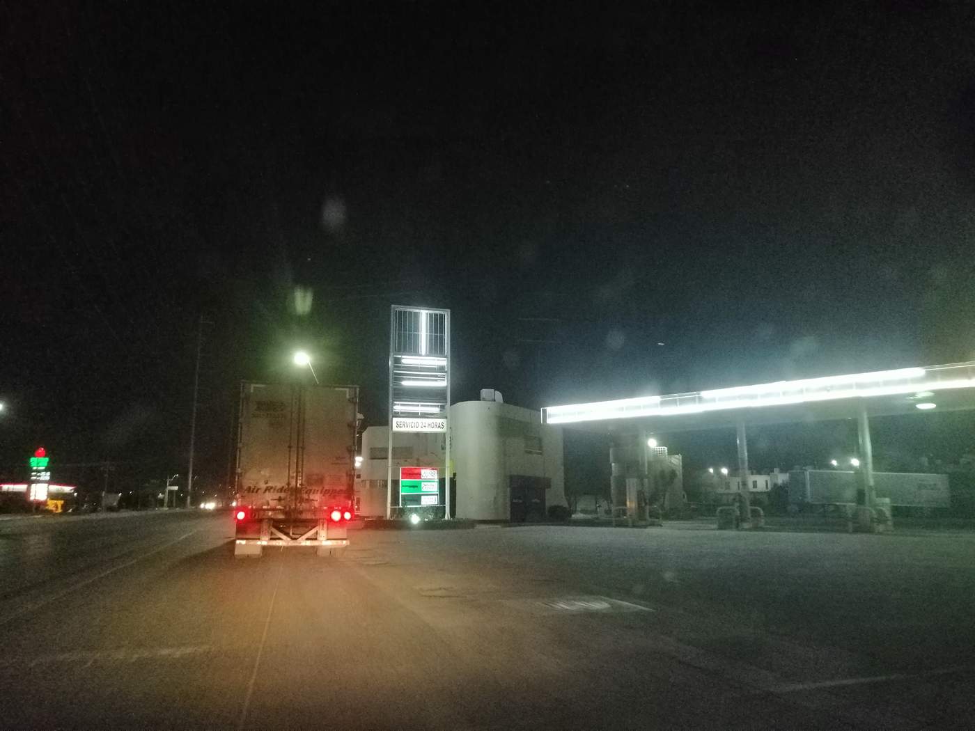 Asaltan gasolinera de Torreón