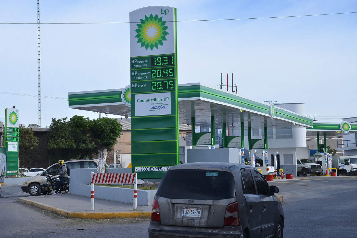 Marcas privadas quitan más de 20% de gasolineras a Pemex