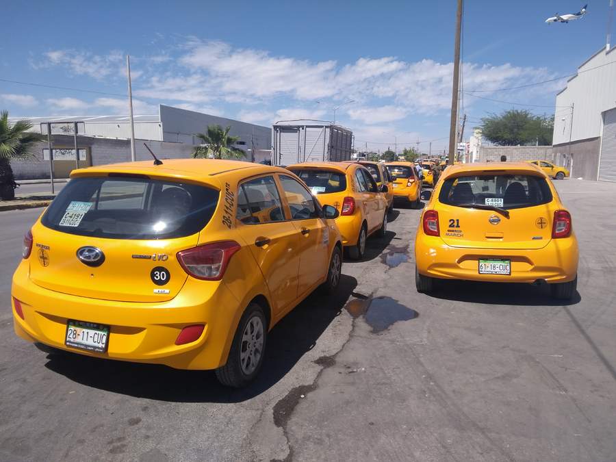Taxistas se quejan del proceso de verificación vehicular